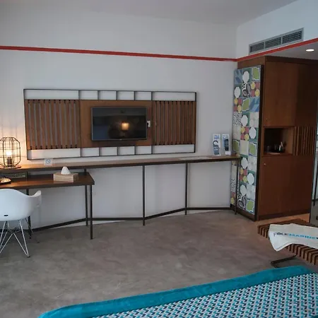 Folie Marine & Club Jal