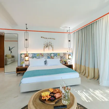 Folie Marine & Club Hotel 5*