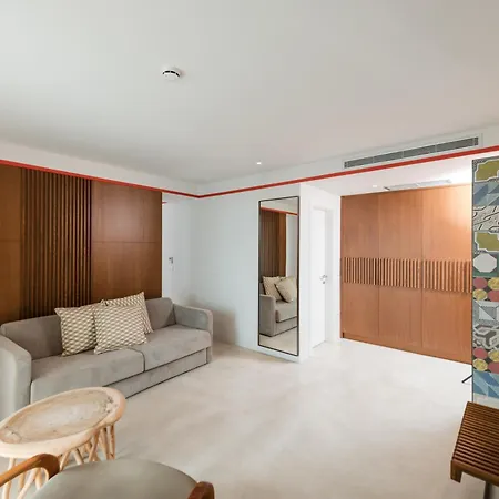 Folie Marine & Club 5* Jal