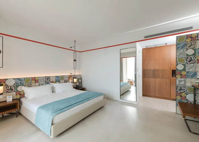 Folie Marine & Club فندق جال