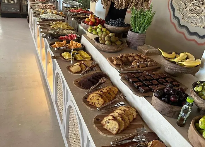 Folie Marine & Club فندق جال