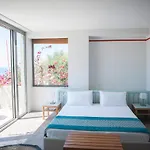 Folie Marine & Club Hotel