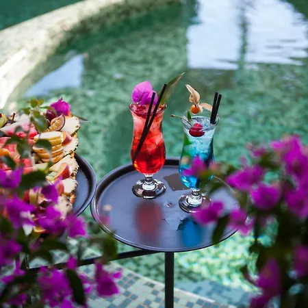 Folie Marine & Club Hotel Jal
