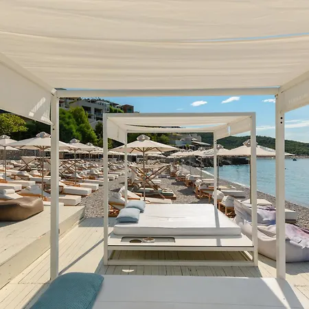 Folie Marine Club 5*