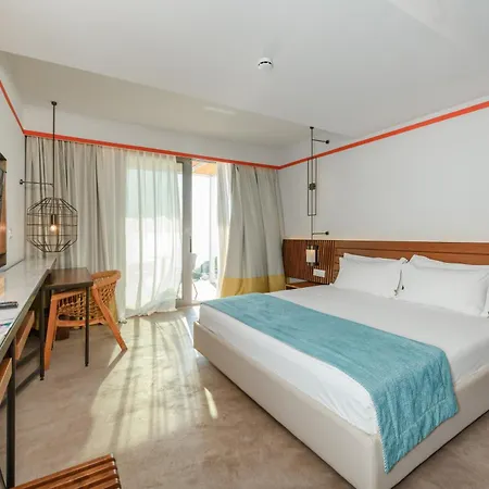 Folie Marine Club Hotel Jal