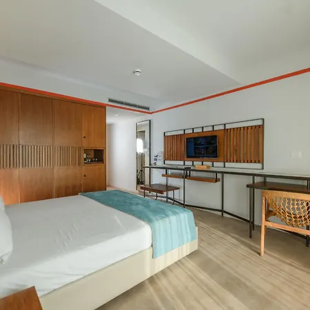 Folie Marine Club Hotel Jal