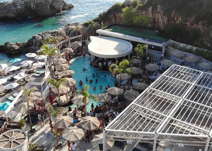 Folie Marine & Club