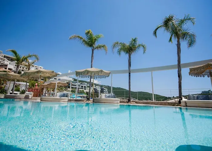 Hotel Folie Marine & Club Jal