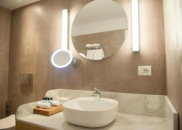 Folie Marine & Club Hotel 5*
