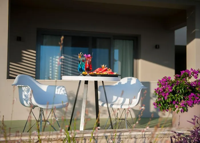 Hotel Folie Marine Hotel&beach Club