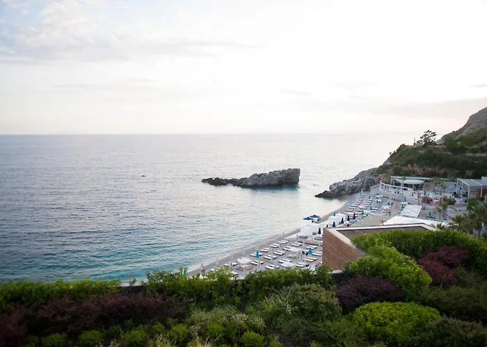 Folie Marine & Club 5*