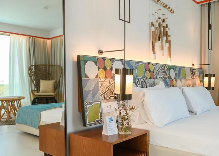 Hotel Folie Marine Hotel&beach Club 5*